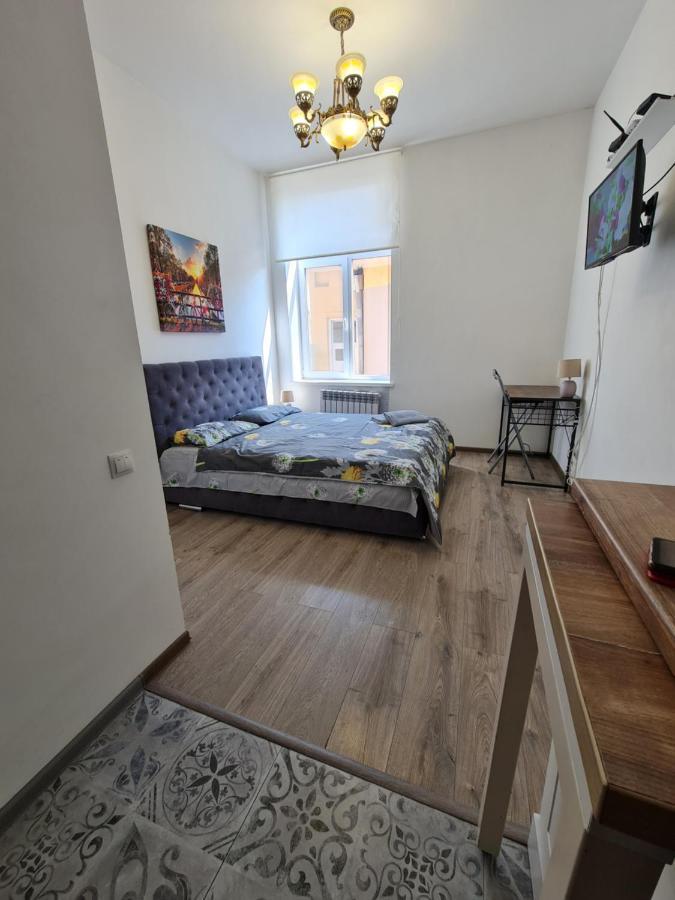 Студіо Личаківська 19 Lviv Extérieur photo